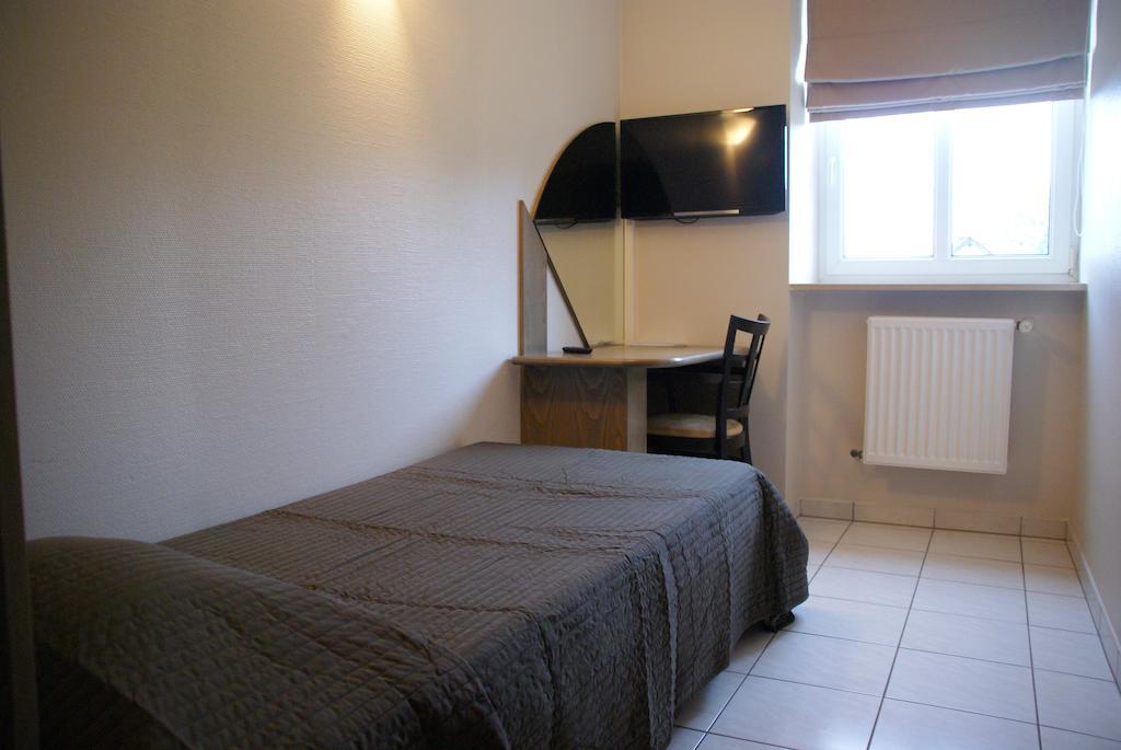 Hotel Charly'S Gare Senningerberg Habitación foto